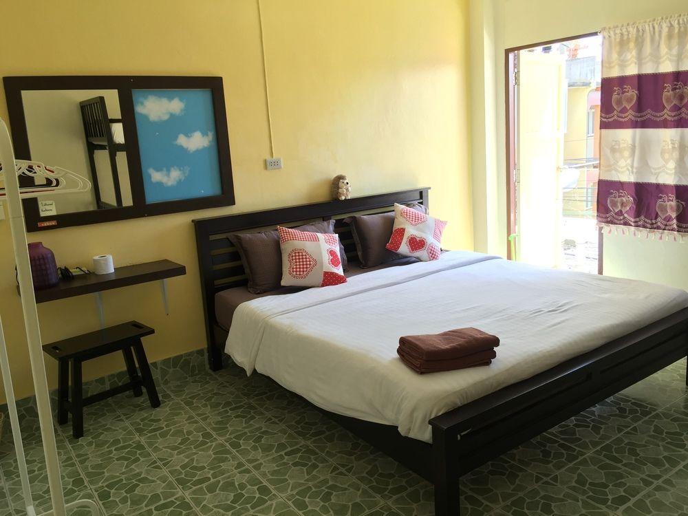 Tid Tarad Hostel HHQ Exterior photo