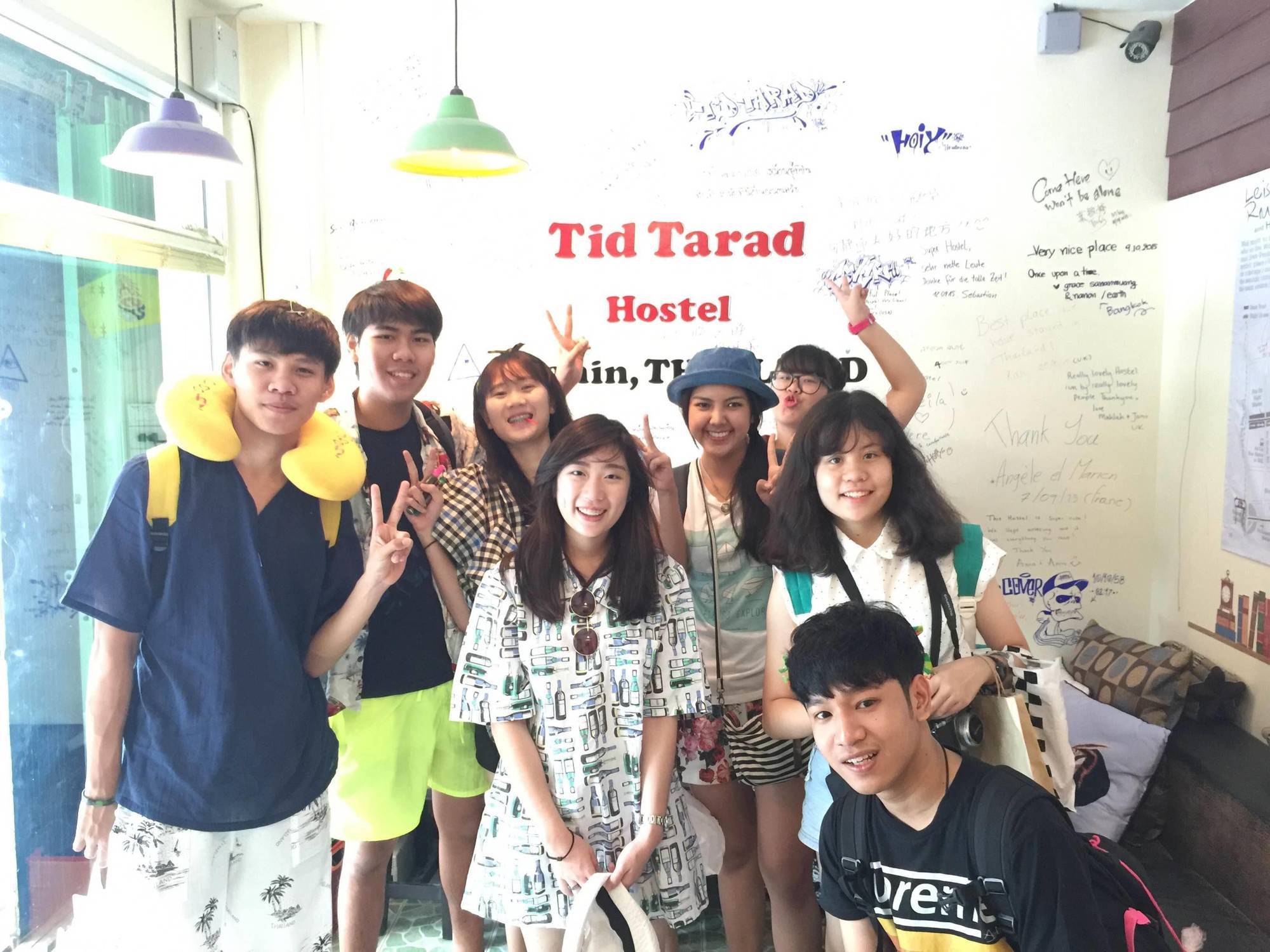 Tid Tarad Hostel HHQ Exterior photo